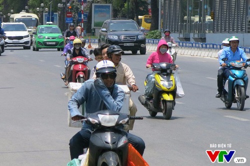 Nắng nóng tới 40 độ ở Hà Nội ngay đầu tháng 5