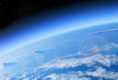 Tại sao lỗ hổng tầng ozone tại Bắc Cực vừa đột ngột đóng lại?