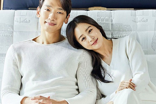 Kim Tae Hee: 'Hôn nhân có lúc khó khăn'