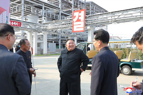 Tổng thống Trump "vui mừng" vì ông Kim Jong-un đã trở lại sau tin đồn về sức khỏe