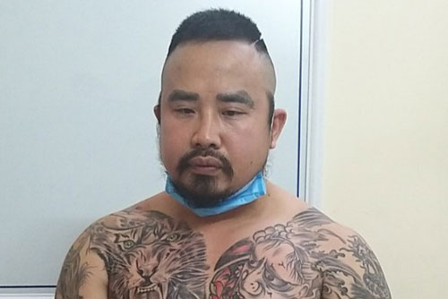 Vỏ bọc che đậy tung tích kẻ giết người 11 năm trước