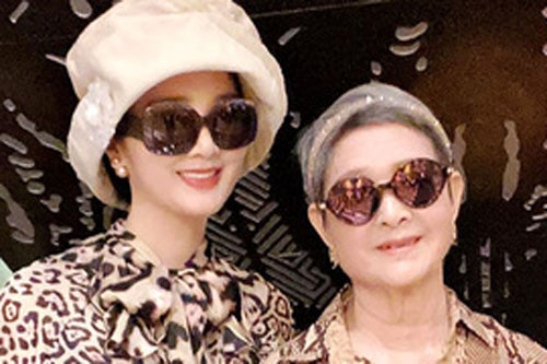 Giáng My thừa hưởng nét đẹp từ người mẹ hoa khôi