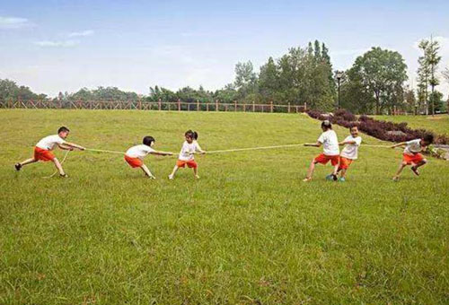 Làm thế nào để trau dồi phẩm chất lãnh đạo sớm cho trẻ?