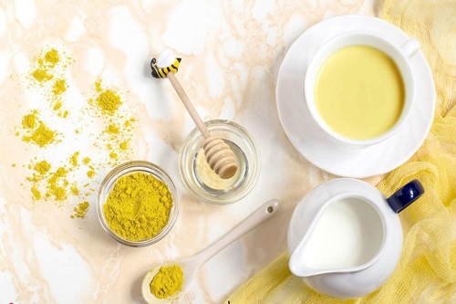 Bất ngờ với tác dụng thần kỳ của sữa nghệ dành cho phái nữ