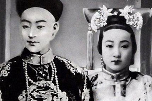 Cả 3 đời vua nhà Thanh đều tuyệt tự con cái nối dõi