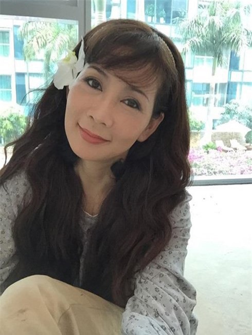 Nhan sắc hội đại mỹ nhân lừng lẫy Vbiz một thời: Nghệ sĩ Chiều Xuân hơn 30 năm vẫn quá đỉnh, Lê Khanh, Diễm Hương ra sao? - Ảnh 14. Nhan sắc hội đại mỹ nhân lừng lẫy Vbiz một thời: Nghệ sĩ Chiều Xuân hơn 30 năm vẫn quá đỉnh, Lê Khanh, Diễm Hương ra sao? - Ảnh 14.