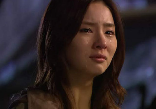 Mẹ tức giận gọi điện mắng chị dâu vì anh trai không chịu gửi tiền về, nhưng rồi bà lại khóc ngất khi nhận được một đoạn video bí mật