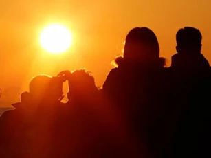 50 năm tới, 3 tỷ người có nguy cơ sống trong vùng nóng quá sức chịu đựng