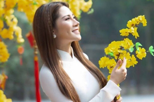 Thu Trang Bolero: “Chuyên nghành Quản lý văn hoá nghệ thuật giúp tôi thành công”