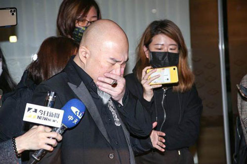 Chồng 'nữ hoàng khiêu vũ Đài Loan' vẫn đau đớn sau cái chết của vợ