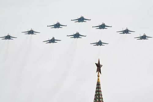Su-57 Nga tham chiến thành công tại Syria, "ngạo nghễ" mừng Ngày Chiến Thắng ở Moscow