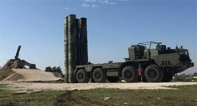 Cuộc đối đầu giữa 2 cường quốc quân sự ở Syria: Nga giành trái ngọt, Mỹ nhận trái đắng! - Ảnh 1. Cuộc đối đầu giữa 2 cường quốc quân sự ở Syria: Nga giành trái ngọt, Mỹ nhận trái đắng! - Ảnh 1.
