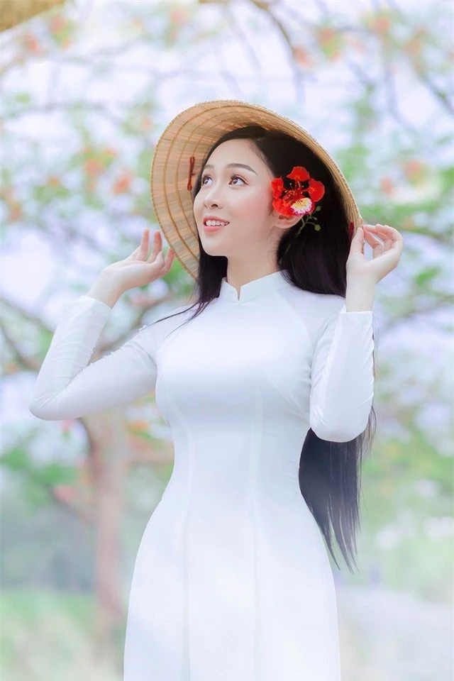 Hoa khôi 10x trường HUTECH nhớ thương mùa hoa phượng - 4 Hoa khôi 10x trường HUTECH nhớ thương mùa hoa phượng - 4