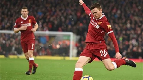 Robertson trở thành báu vật của Liverpool nhờ có bàn chân dị biệt