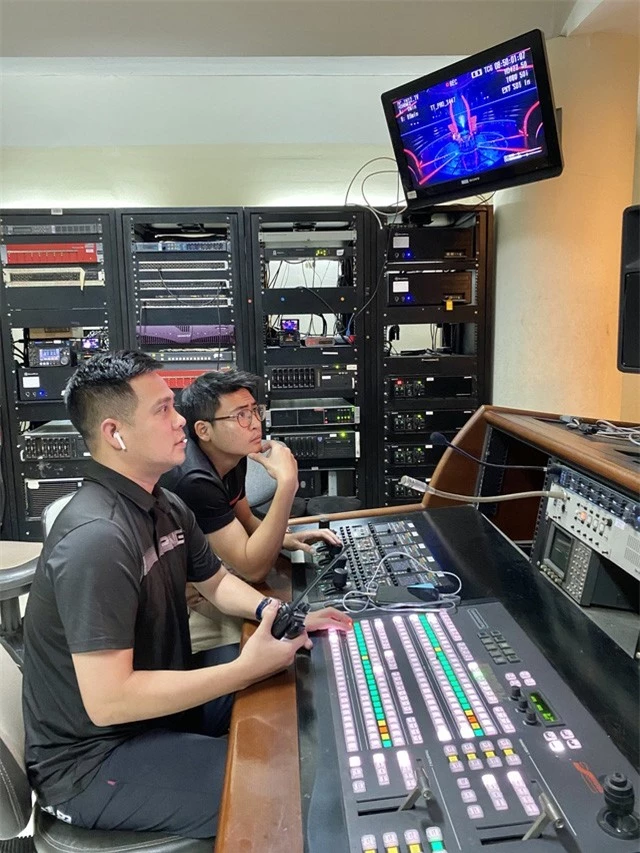 Sau 15 năm, Ai là triệu phú lần đầu xuất hiện những “nhà thông thái” - Ảnh 9. Sau 15 năm, Ai là triệu phú lần đầu xuất hiện những “nhà thông thái” - Ảnh 9.