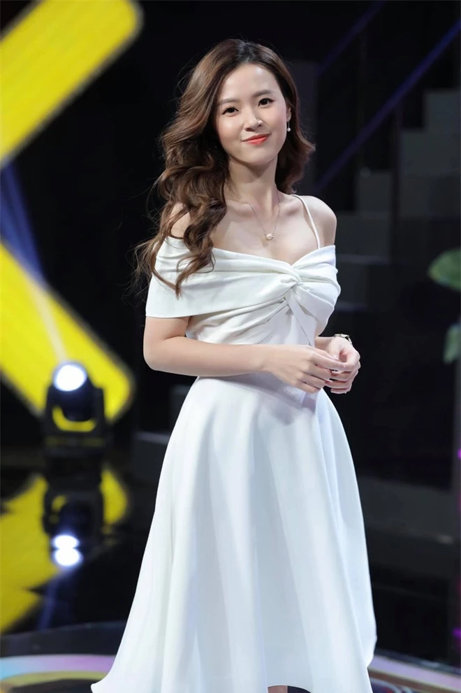 Tưởng crush Quốc Trường, Midu quay sang thả thính Hồ Quang Hiếu trên sóng truyền hình - Ảnh 3. Tưởng crush Quốc Trường, Midu quay sang thả thính Hồ Quang Hiếu trên sóng truyền hình - Ảnh 3.
