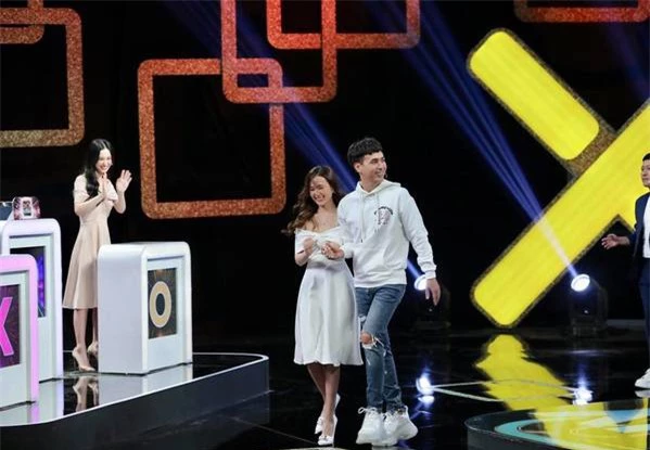 Tưởng crush Quốc Trường, Midu quay sang thả thính Hồ Quang Hiếu trên sóng truyền hình - Ảnh 5. Tưởng crush Quốc Trường, Midu quay sang thả thính Hồ Quang Hiếu trên sóng truyền hình - Ảnh 5.
