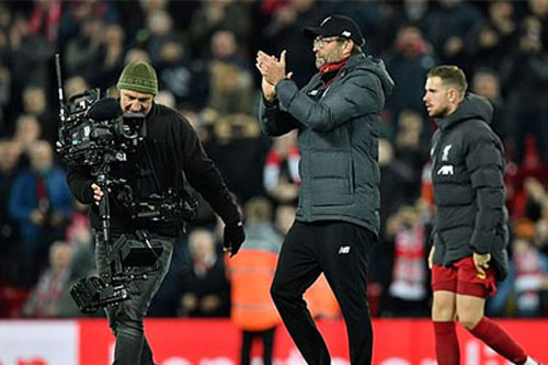 Các trận còn lại của Ngoại hạng Anh sẽ được phát miễn phí qua YouTube?