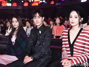 Những khung hình chụp chung gây tranh cãi nhất Cbiz: Địch Lệ Nhiệt Ba không đẹp như tưởng tượng