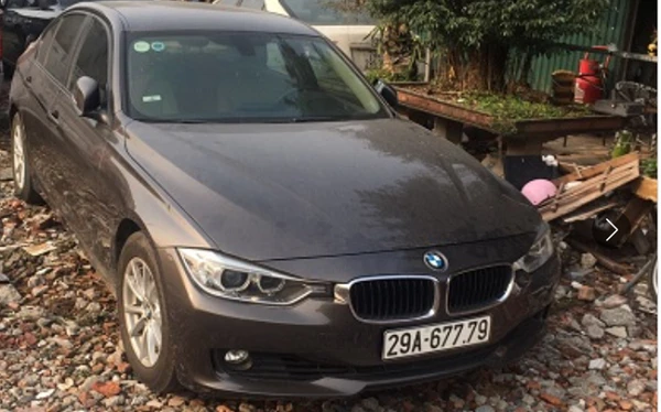 Chiếc BMW 230 2012 đang được VIB rao bán với giá 630 triệu đồng.