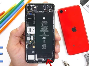'Mổ bụng' iPhone SE 2020