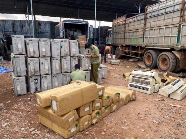 Đột nhập điểm nóng phức tạp chuyên trung chuyển hàng điện lạnh nhập lậu 