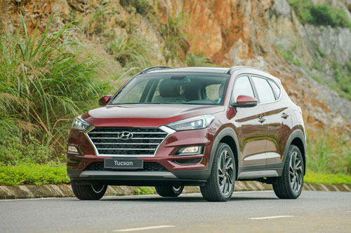 Hyundai Tucson giảm giá mạnh, tăng sức ép lên Mazda CX-5