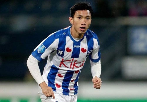 Khủng hoảng hàng thủ, CLB Hà Nội chưa tính đưa Văn Hậu trở lại