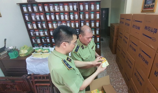 Bày bán công khai trên mạng 90.000 sản phẩm đông nam dược có dấu hiệu vi phạm