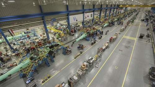 Boeing bắt đầu giao hàng trực thăng Apache phiên bản 6