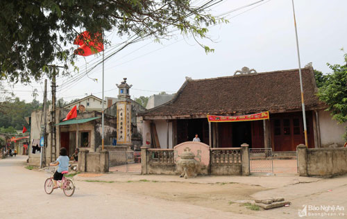 Nghệ thuật điêu khắc độc đáo của ngôi đình làng biển hàng trăm năm tuổi