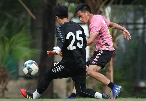 Văn Quyết mong được HLV Park Hang Seo 'để ý' trong năm 2020