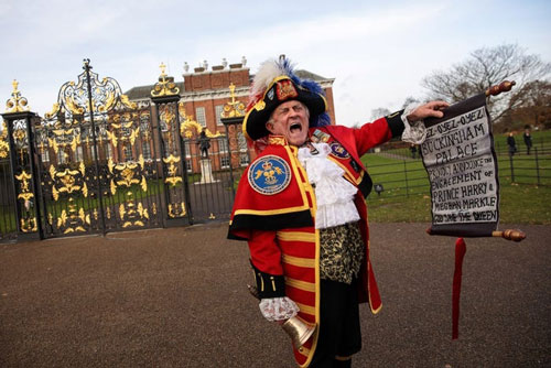 13 bức ảnh cho thấy cuộc sống thật sự của hoàng gia ở cung điện Buckingham