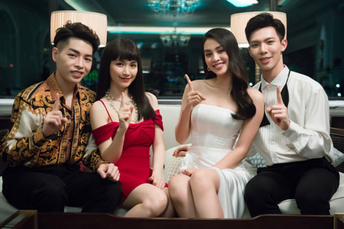 Hoa hậu Tiểu Vy làm bạn gái Erik, chị em Hòa Minzy - Đức Phúc cũng xuất hiện trong MV "Em không sai chúng ta sai"