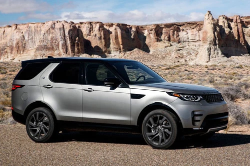 3. Land Rover Discovery.