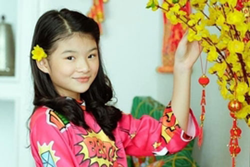 Con gái Trương Ngọc Ánh lớn bổng ở tuổi 12