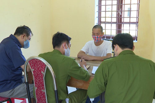 Yên Bái: Đuổi chém nhau sau mâu thuẫn xin hút thuốc lào