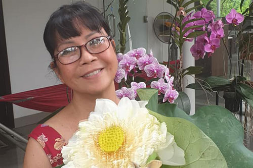 Ca sĩ Ánh Tuyết: “Đầu óc tôi giờ toàn... rau với đất”