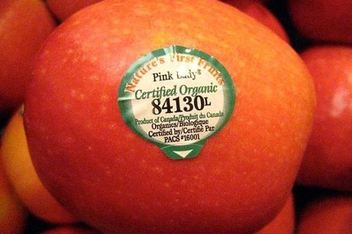 Mua trái cây trong siêu thị thấy có kí hiệu "lạ" này, chớ tham rẻ mà cố mua về kẻo mất tiền oan