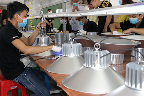 Doanh nghiệp vẫn loay hoay tìm 'kịch bản' phục hồi thị trường hậu Covid-19