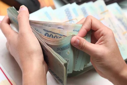 Tiền mặt sắp hết thời tại Việt Nam, người dùng sẽ "chạm và đi"?