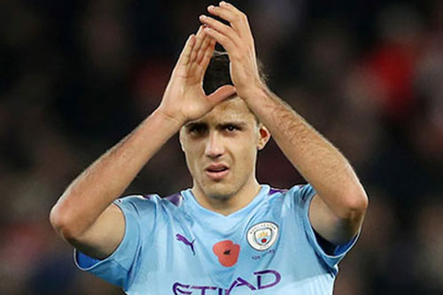 Sao Man City chỉ biết... vỗ tay chờ Liverpoop đăng quang ở Premier League