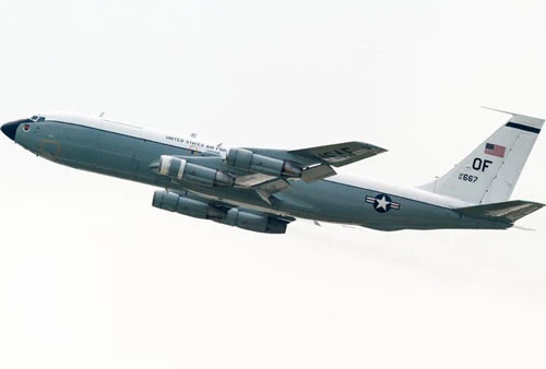 Máy bay trinh sát WC-135 của không quân Mỹ
