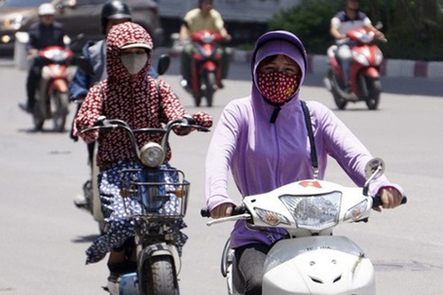 Miền Trung trong đợt nắng nóng gay gắt đầu mùa