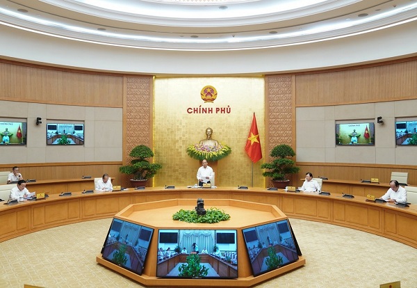 “TP. Hồ Chí Minh là lò xo nén đủ rồi, hãy bung ra ngay và trở lại chính mình”