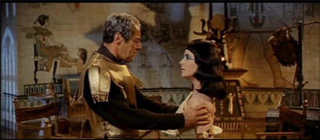 Bí mật về Cleopatra: Cưới 2 người đặc biệt trước khi yêu Julius Caesar, Mark Antony! - Ảnh 2.