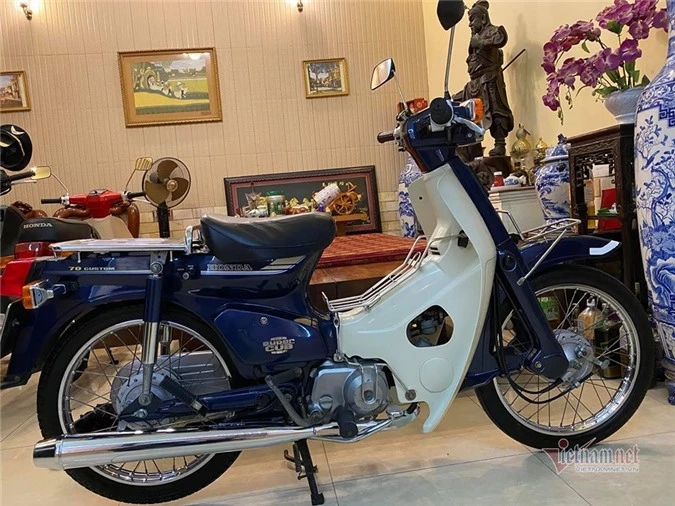 Honda Super Cub 82 đã 23 tuổi 'còn zin' giá 80 triệu tại Hà Nội