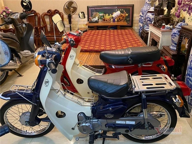 Honda Super Cub 82 đã 23 tuổi 'còn zin' giá 80 triệu tại Hà Nội