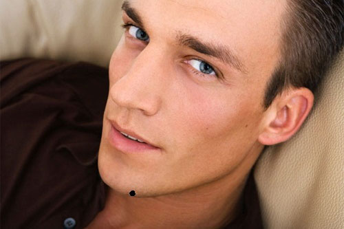 Những nốt ruồi "đại phú đại quý" trên cơ thể đàn ông