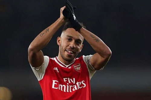Henry thừa nhận không có tư cách để khuyên Aubameyang ở lại Arsenal